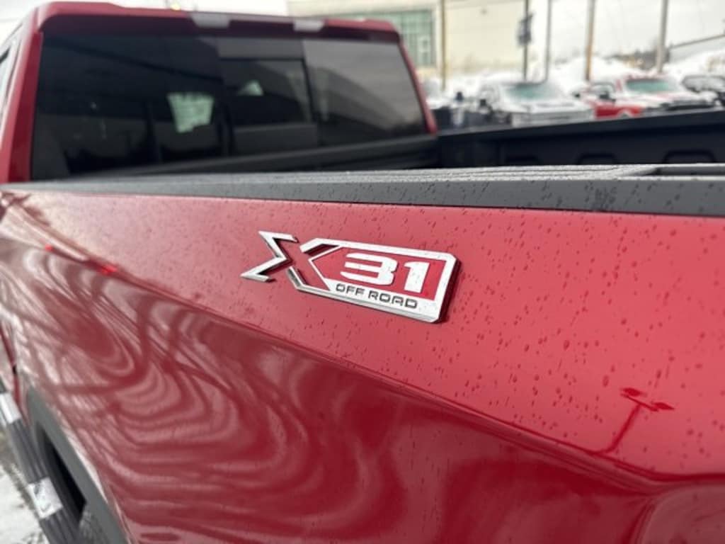 Used 2021 GMC Sierra 1500 SLT Truck