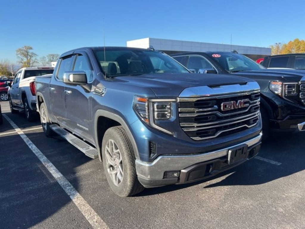 Used 2022 GMC Sierra 1500 SLT Truck