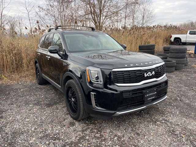 2022 Kia Telluride S photo 3