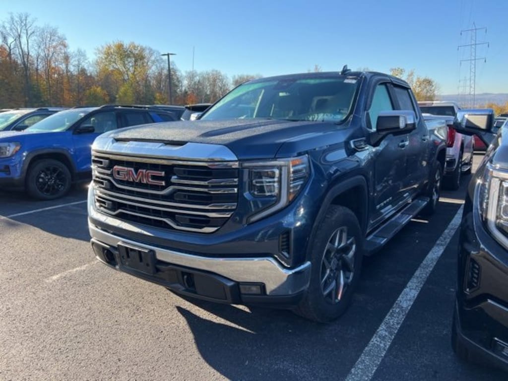 Used 2022 GMC Sierra 1500 SLT Truck