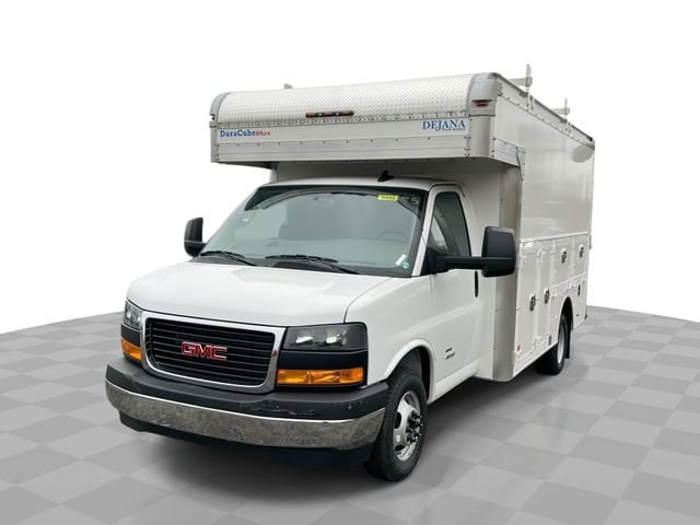2025 GMC Savana 4500 159" WB's photo