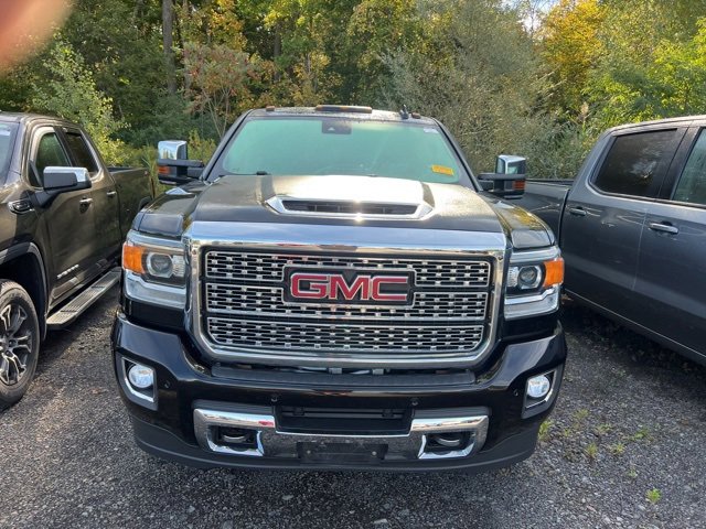 2019 Gmc Sierra 2500 HD Denali photo 2