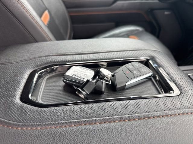 2022 GMC Sierra 1500 AT4 - Photo 13