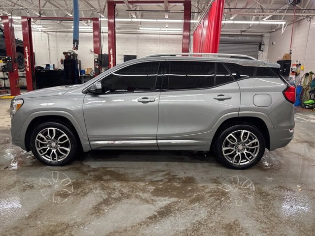Used 2024 GMC Terrain Denali SUV