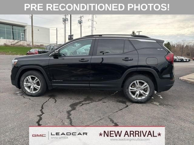 Used 2022 GMC Terrain SLE with VIN 3GKALTEV7NL117414 for sale in Utica, NY