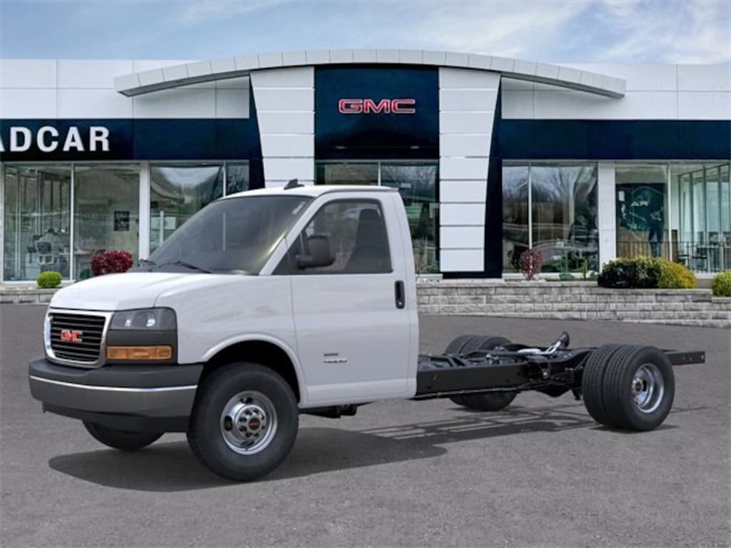 New 2025 GMC Savana Cutaway 3500 1WT Cutaway Van