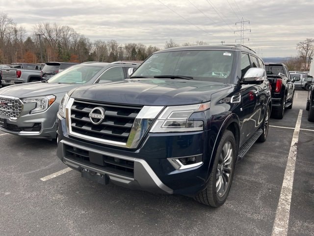 2022 Nissan Armada Platinum's photo