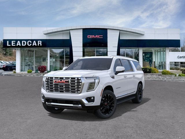 2026 GMC Yukon XL Denali - Photo 8