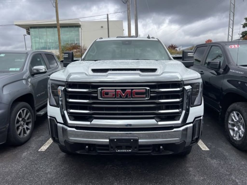 Used 2025 GMC Sierra 2500 HD SLE Truck