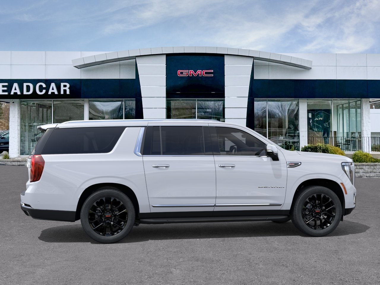 2026 GMC Yukon XL Denali - Photo 28