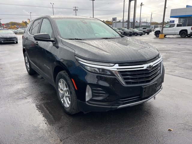 2022 Chevrolet Equinox LT photo 3