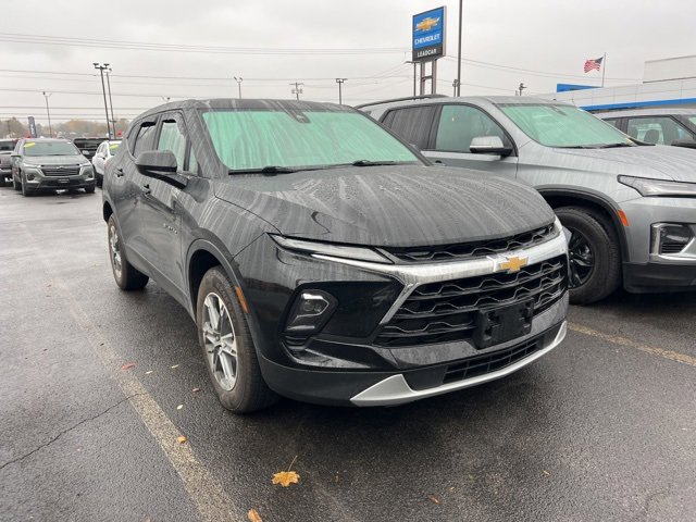 2023 Chevrolet Blazer 2LT photo 3