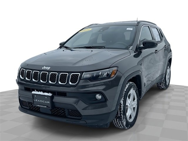 2023 Jeep Compass Latitude's photo