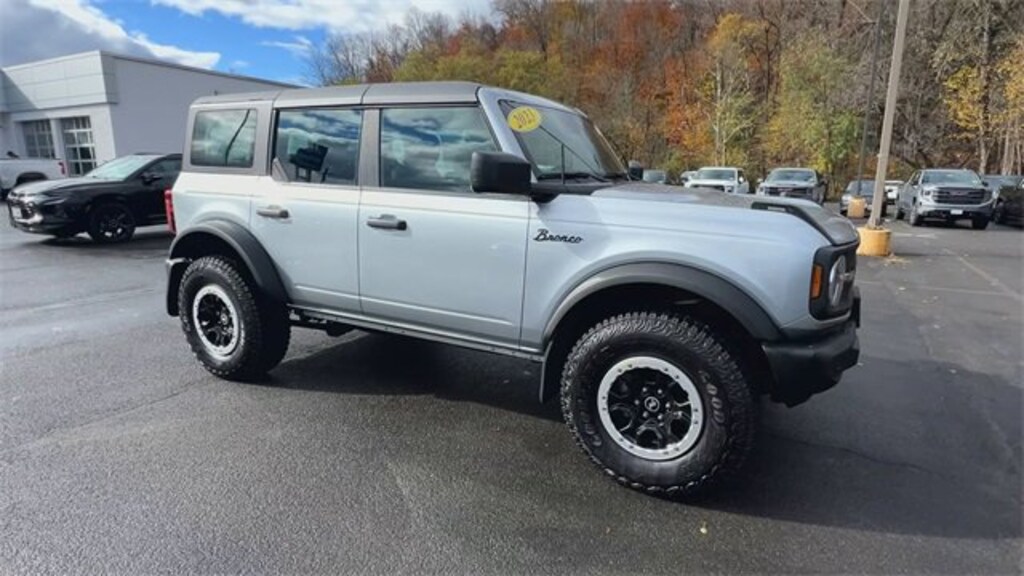 Used 2023 Ford Bronco Base SUV