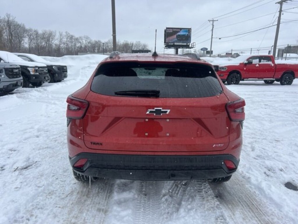 Used 2024 Chevrolet Trax 2RS SUV
