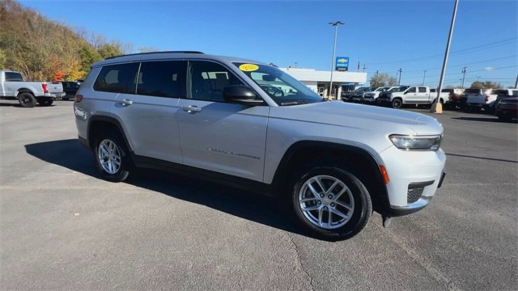 Used 2021 Jeep Grand Cherokee L Laredo 4x4 SUV