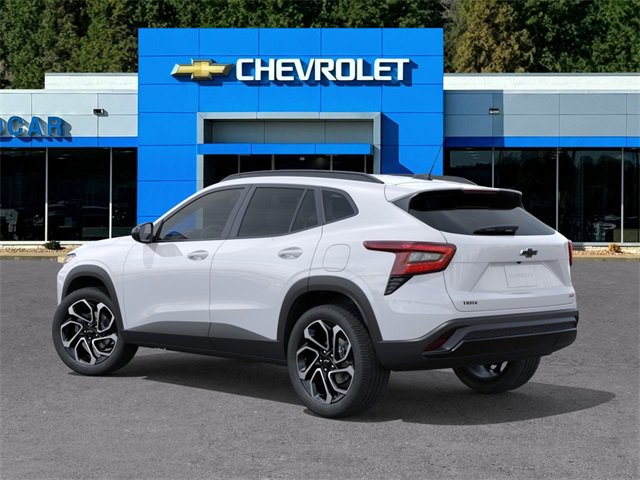 2025 Chevrolet Trax photo 3