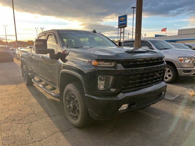 2021 Chevrolet Silverado 2500HD LTZ photo 3