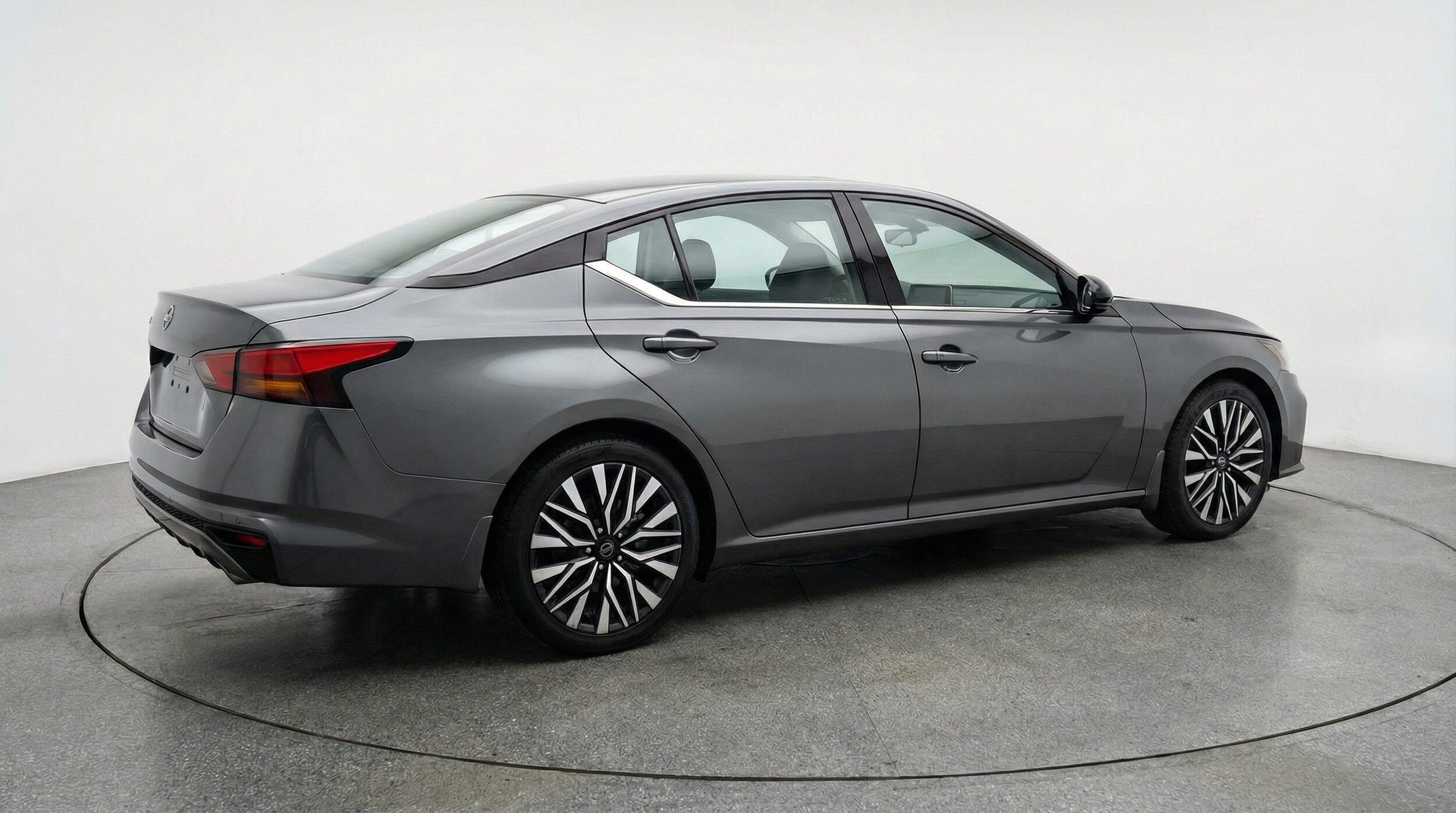 Thumbnail: 2025 Nissan Altima - 9