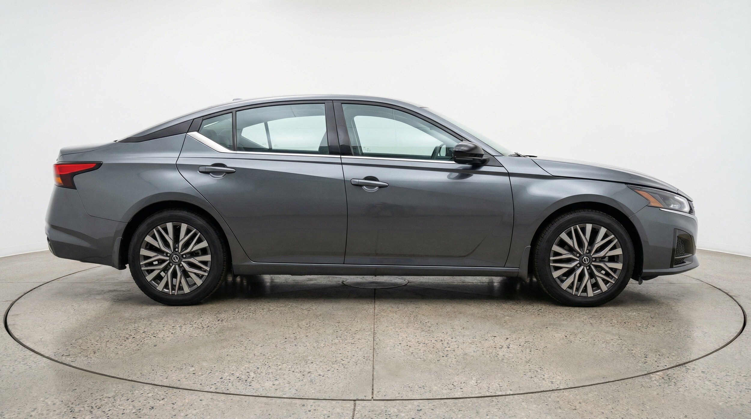 Thumbnail: 2025 Nissan Altima - 10