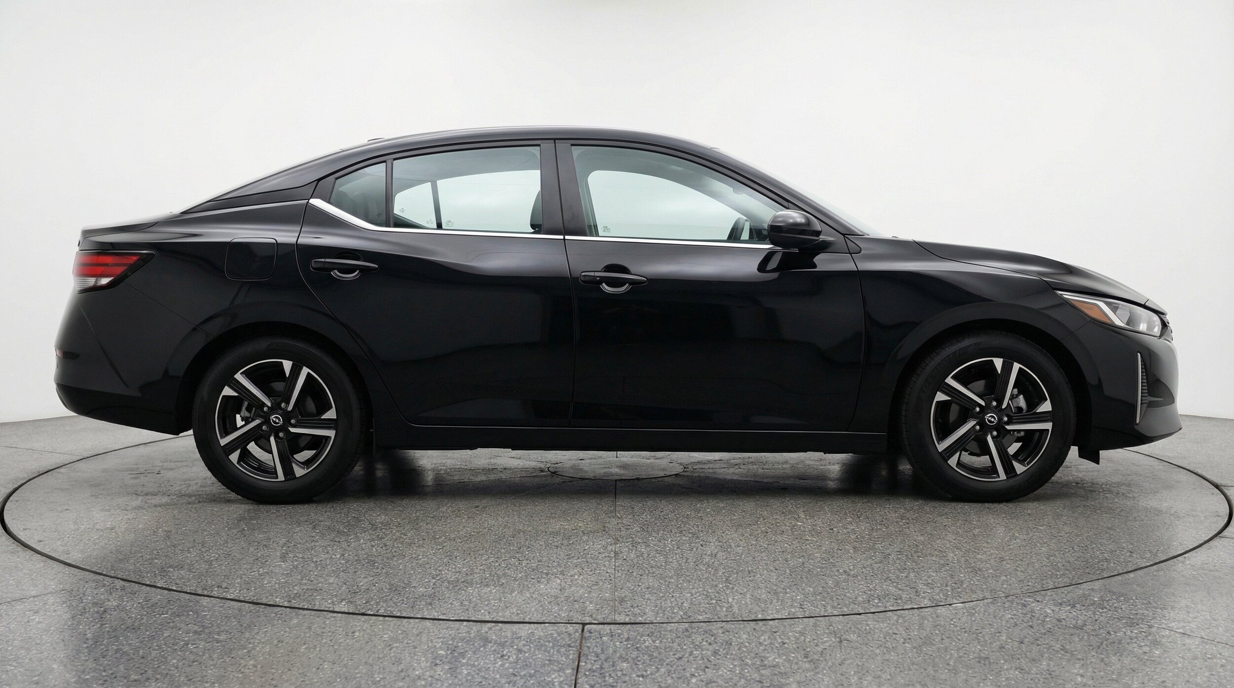 Thumbnail: 2025 Nissan Sentra - 11
