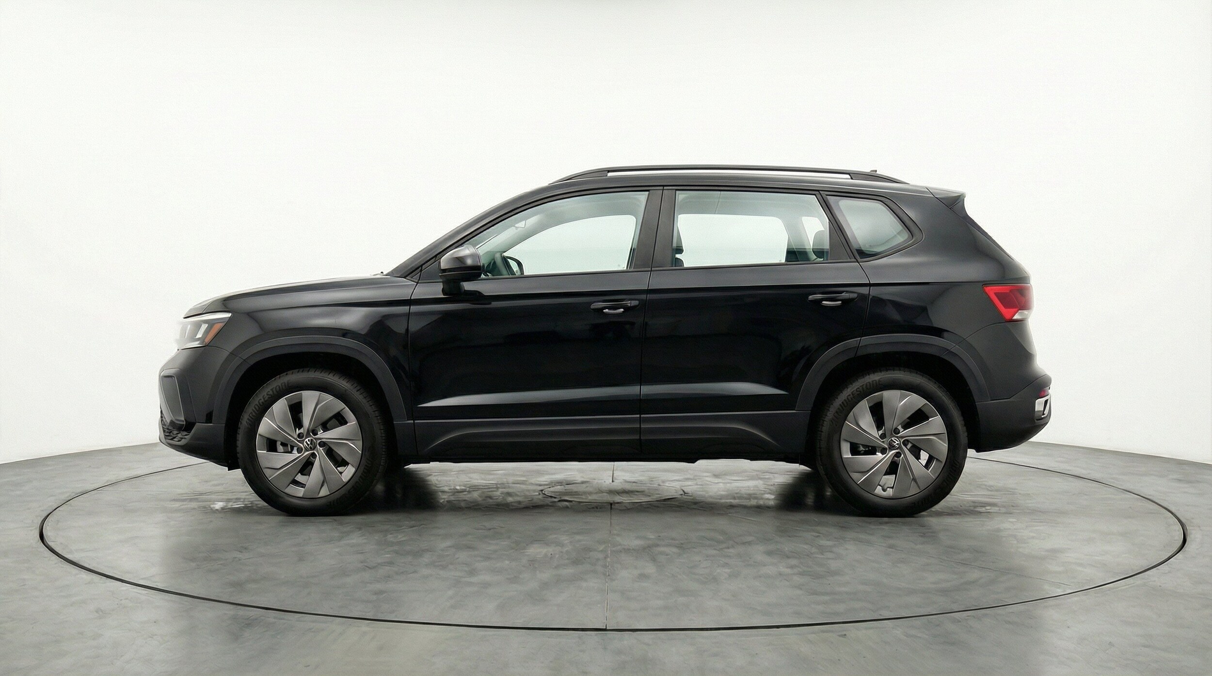 Thumbnail: 2026 Volkswagen Taos - 5