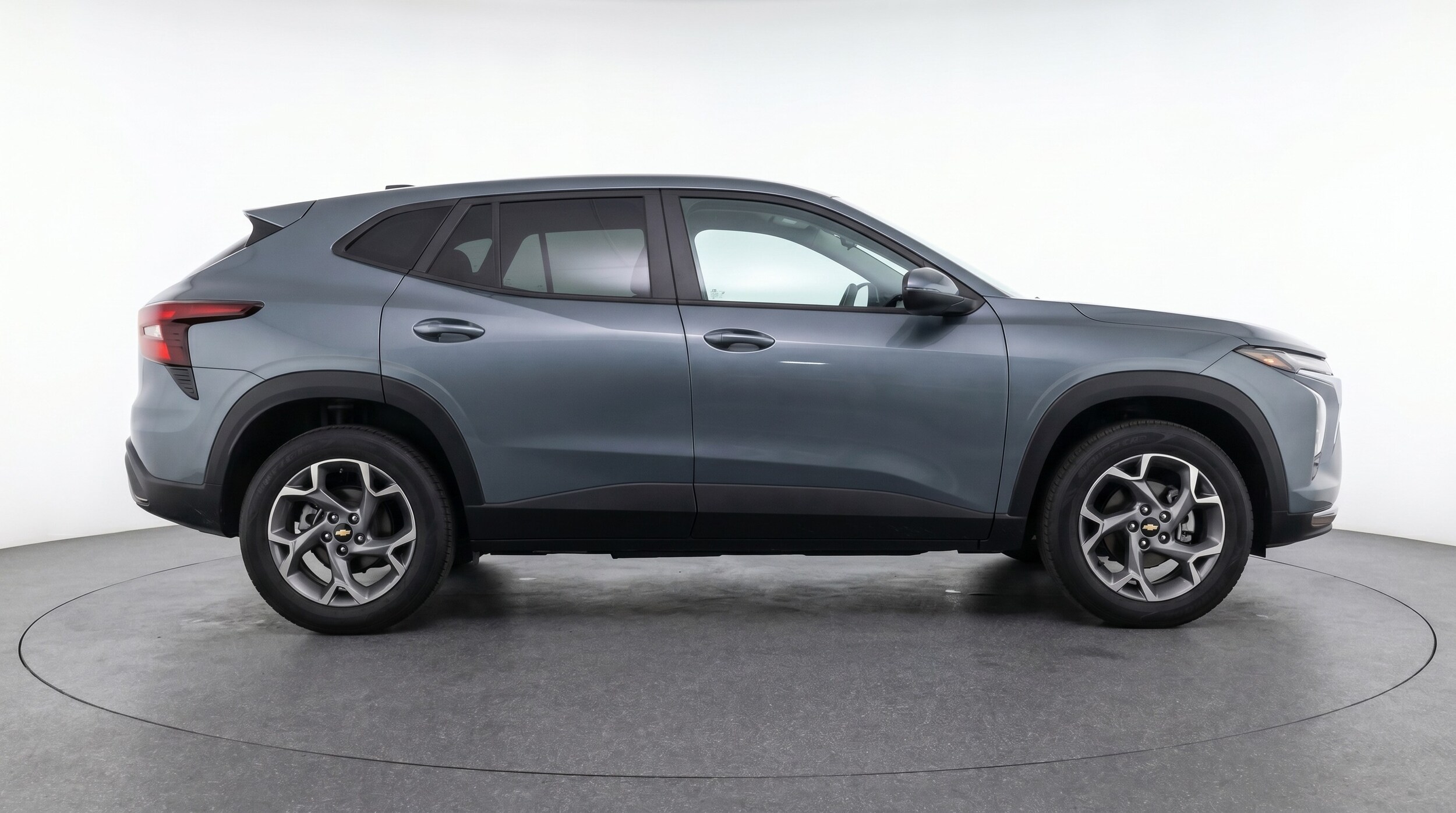 Thumbnail: 2025 Chevrolet Trax - 8