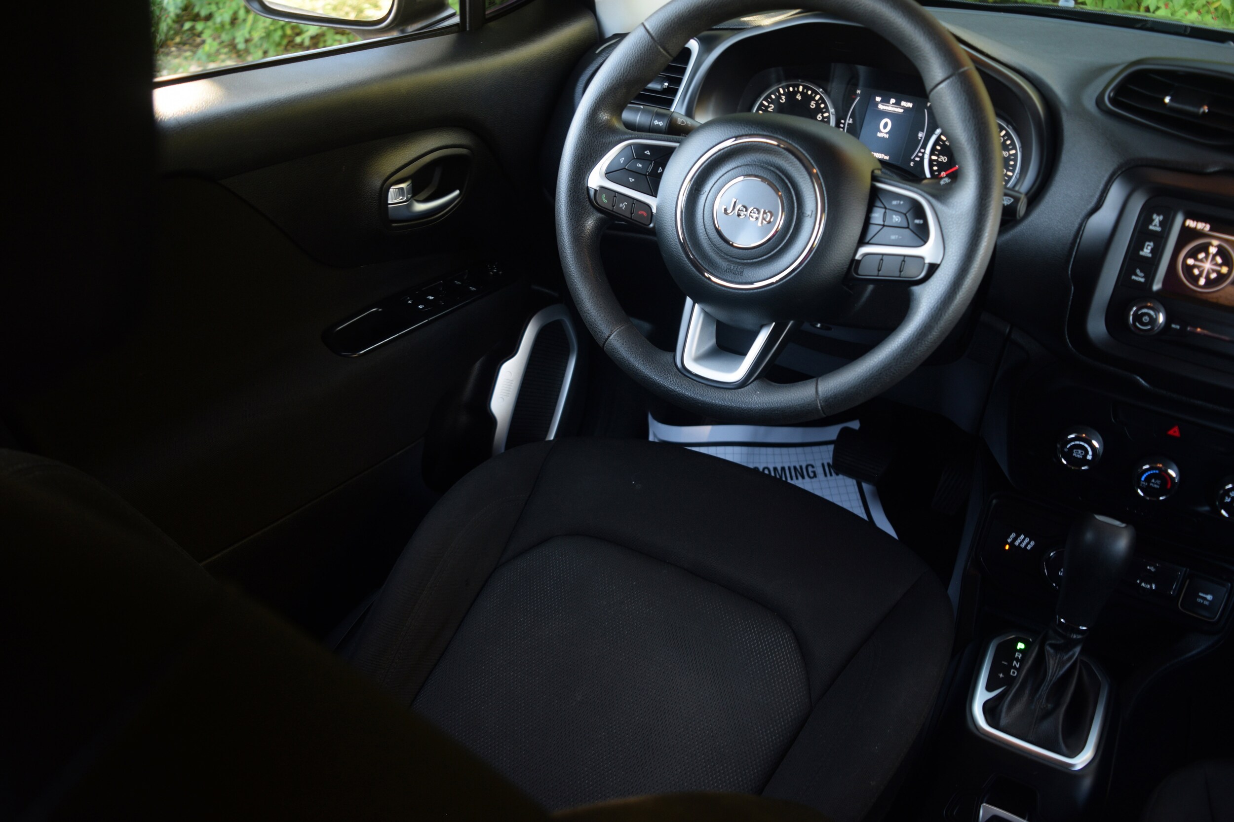 2018 Jeep Renegade Sport photo 2
