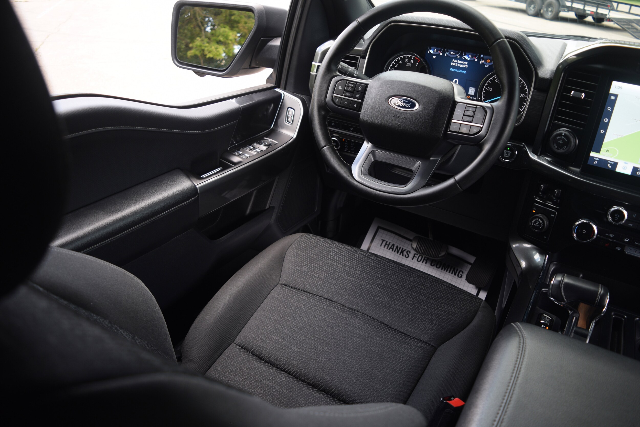 2023 Ford F-150 XLT photo 2