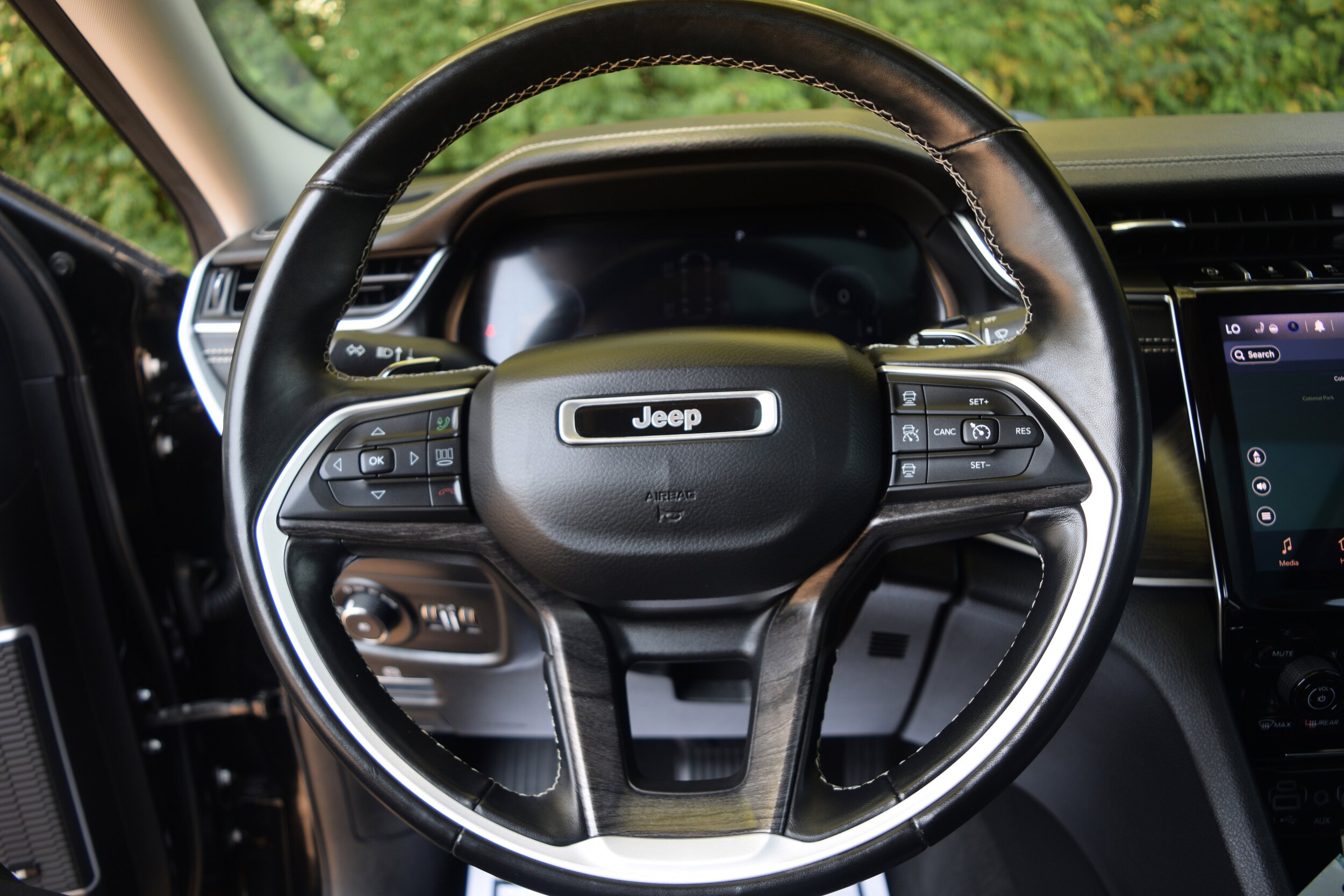 2021 Jeep Grand Cherokee Limited photo 4