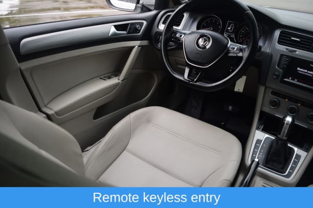 Used 2015 Volkswagen Golf TSI Hatchback