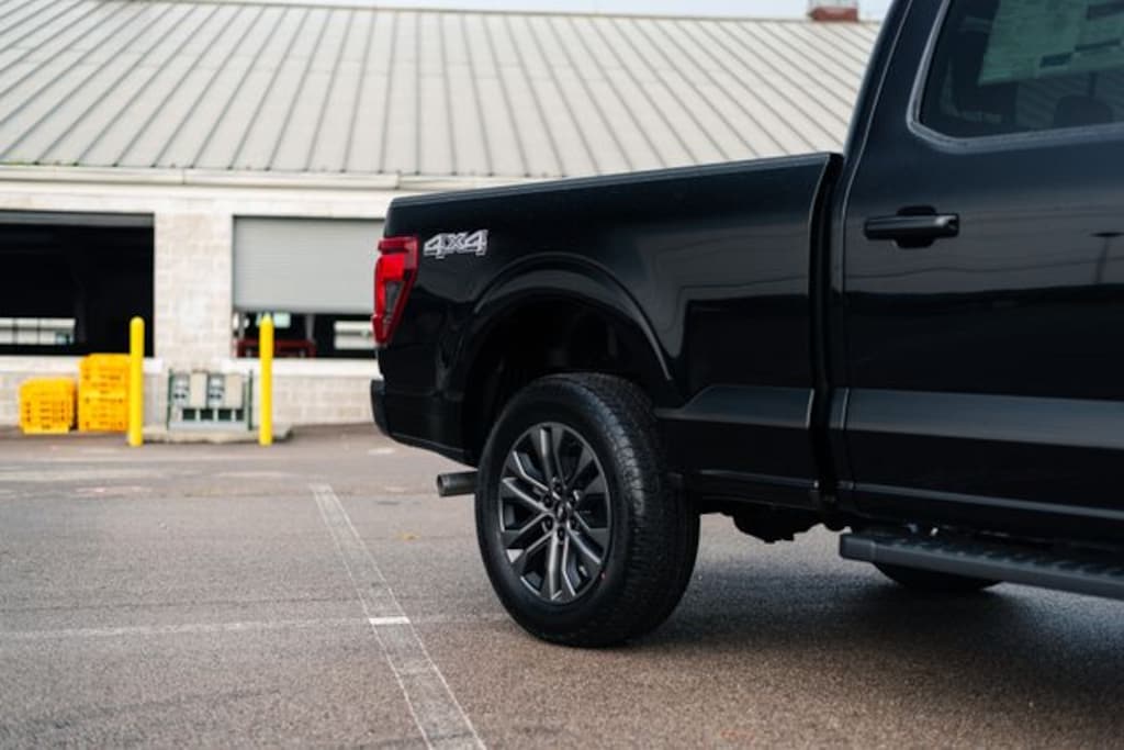 New 2026 Ford F-150 XLT Truck SuperCrew Cab