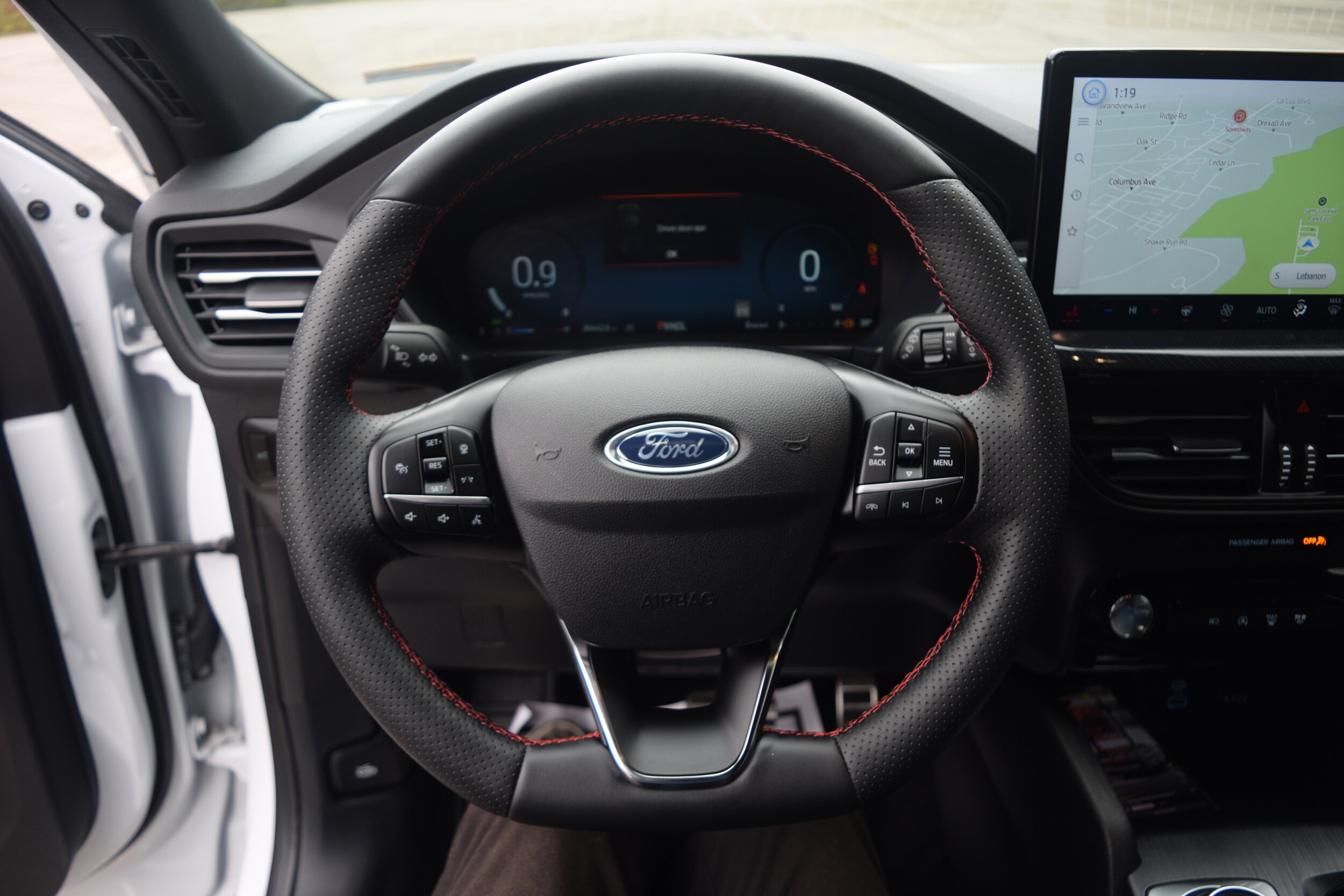 2023 Ford Escape ST-Line Select photo 3