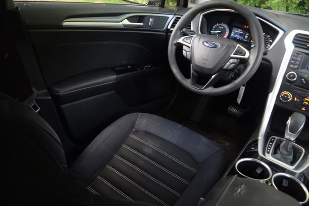 Used 2013 Ford Fusion SE Sedan