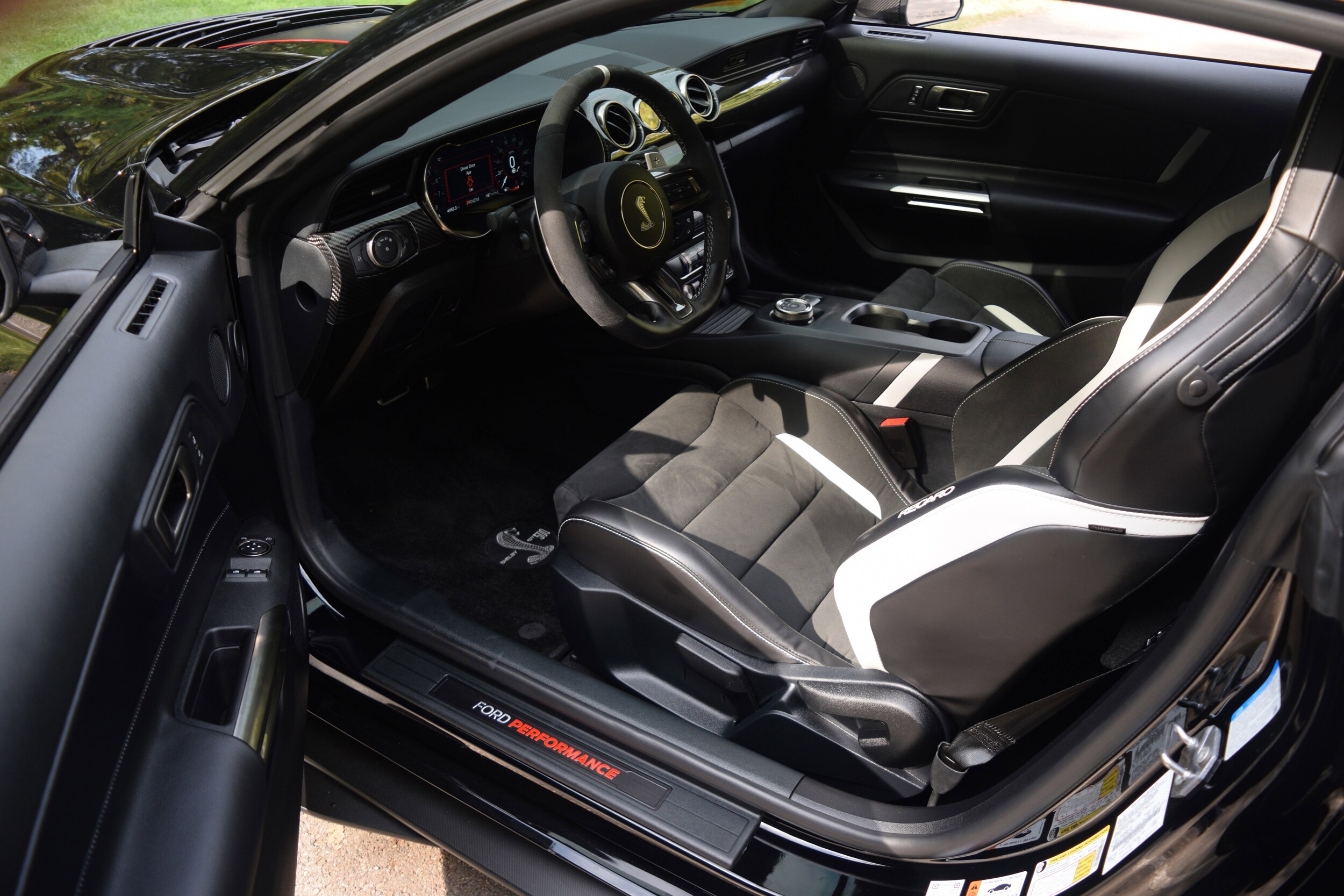 2021 Ford Mustang Shelby GT500 photo 3