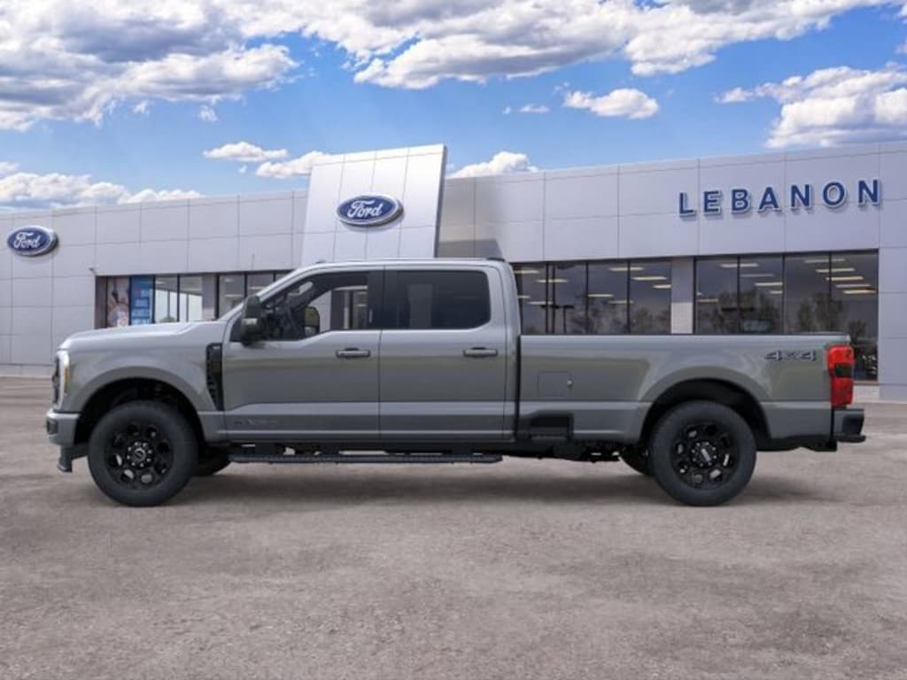 New 2026 Ford F-350SD XLT Truck Crew Cab