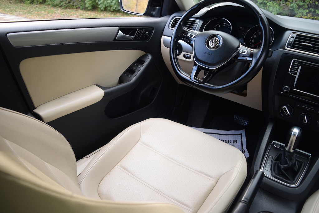 Certified 2017 Volkswagen Jetta 1.4T SE Sedan