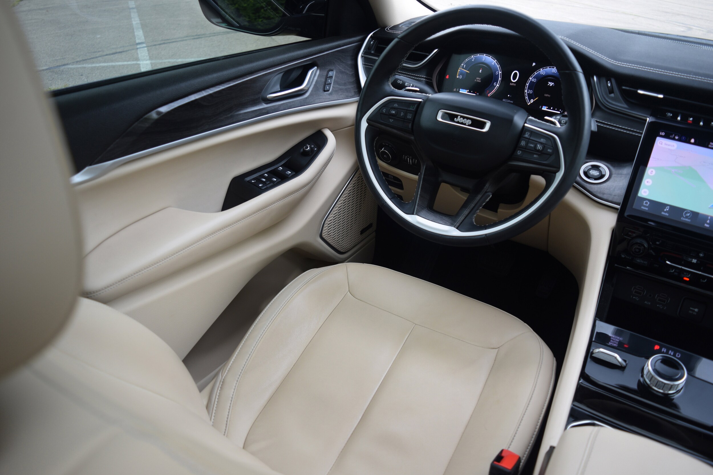 2021 Jeep Grand Cherokee Limited photo 2