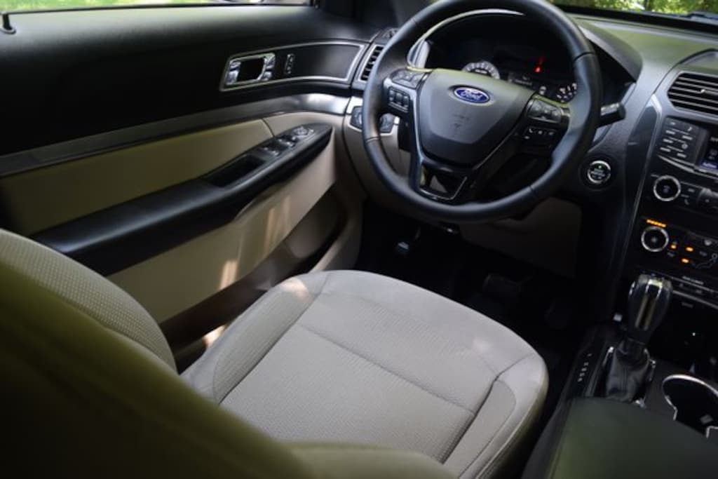 Used 2018 Ford Explorer XLT SUV