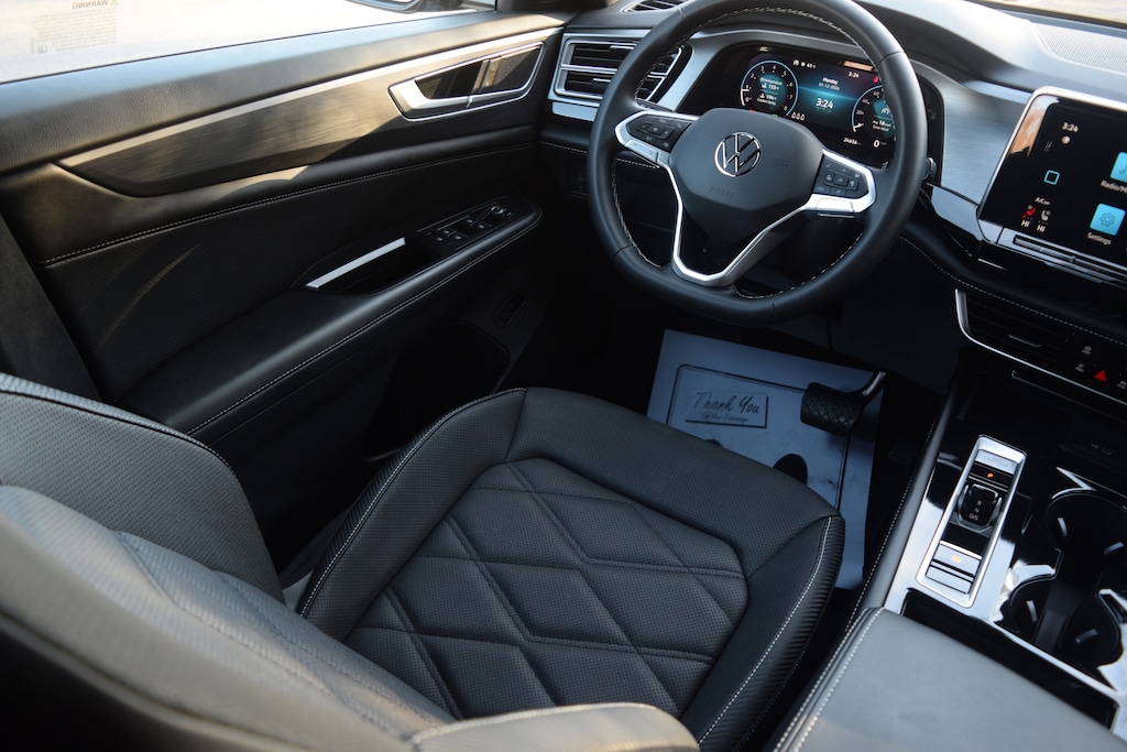 Used 2024 Volkswagen Atlas Cross Sport 2.0T SE w/Technology SUV