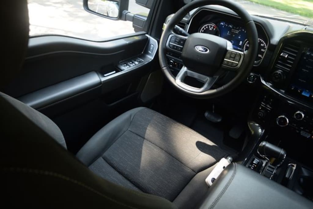 Used 2023 Ford F-150 XLT Truck SuperCrew Cab