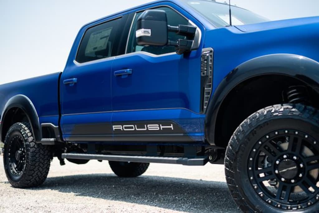 New 2026 Ford F-250SD Lariat Truck Crew Cab