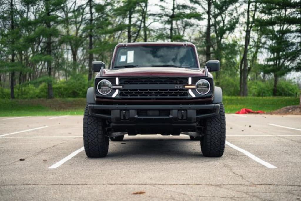 New 2025 Ford Bronco Base SUV