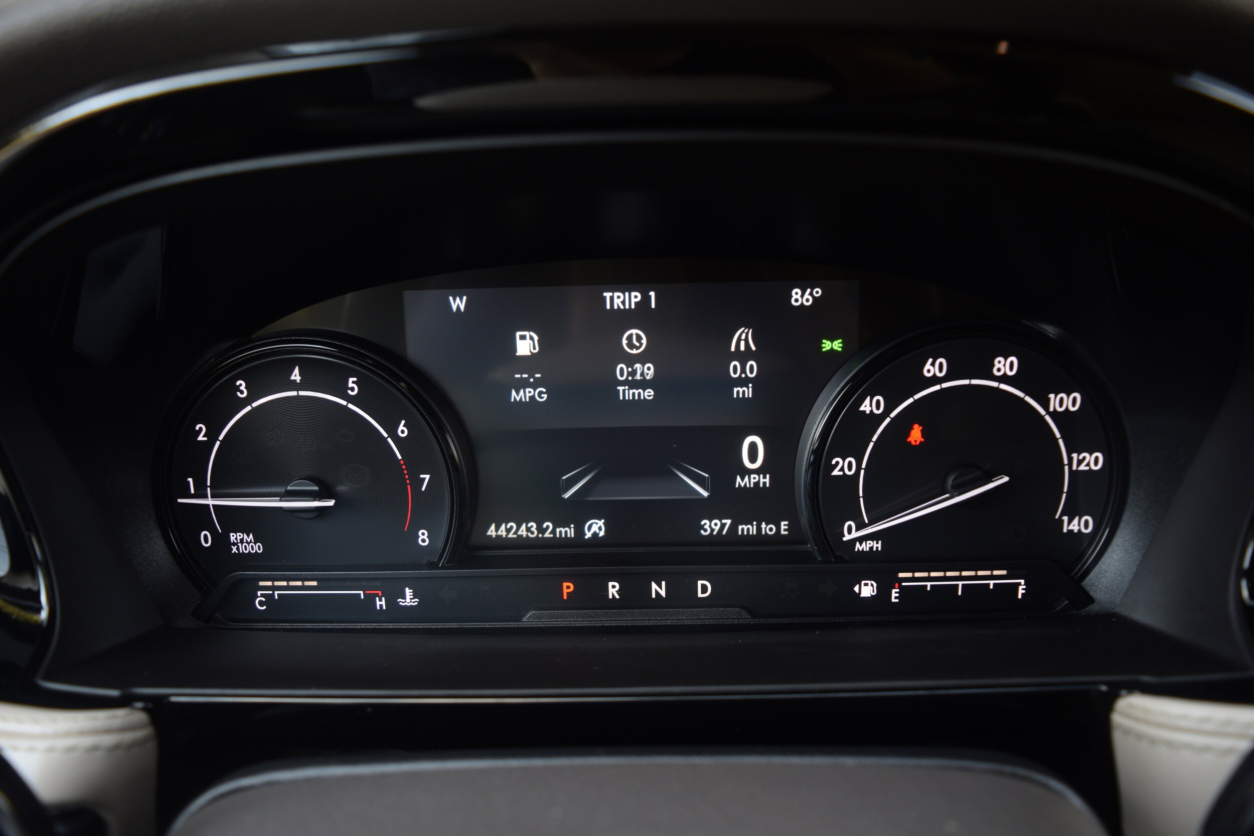 2020 Lincoln Corsair Standard photo 2
