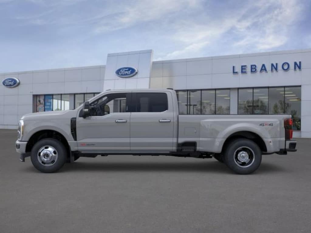 New 2026 Ford F-350SD Platinum Truck Crew Cab
