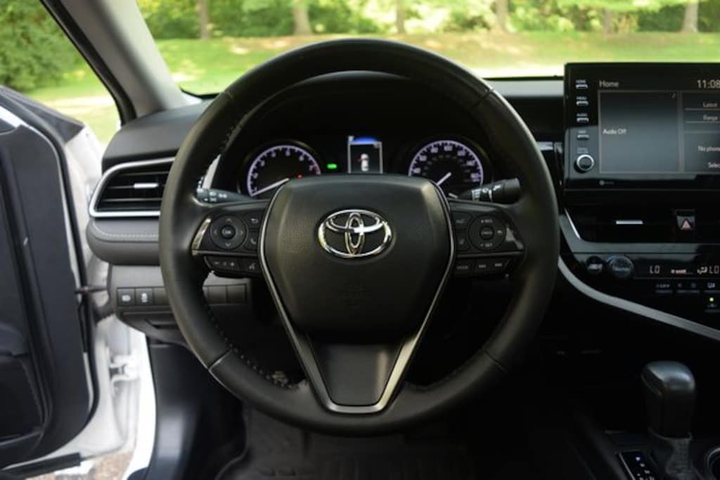 Used 2022 Toyota Camry SE Sedan