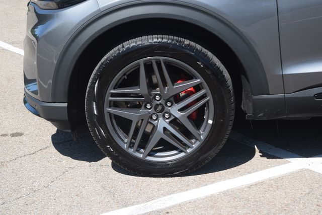 2025 Ford Explorer ST-LINE - Photo 29
