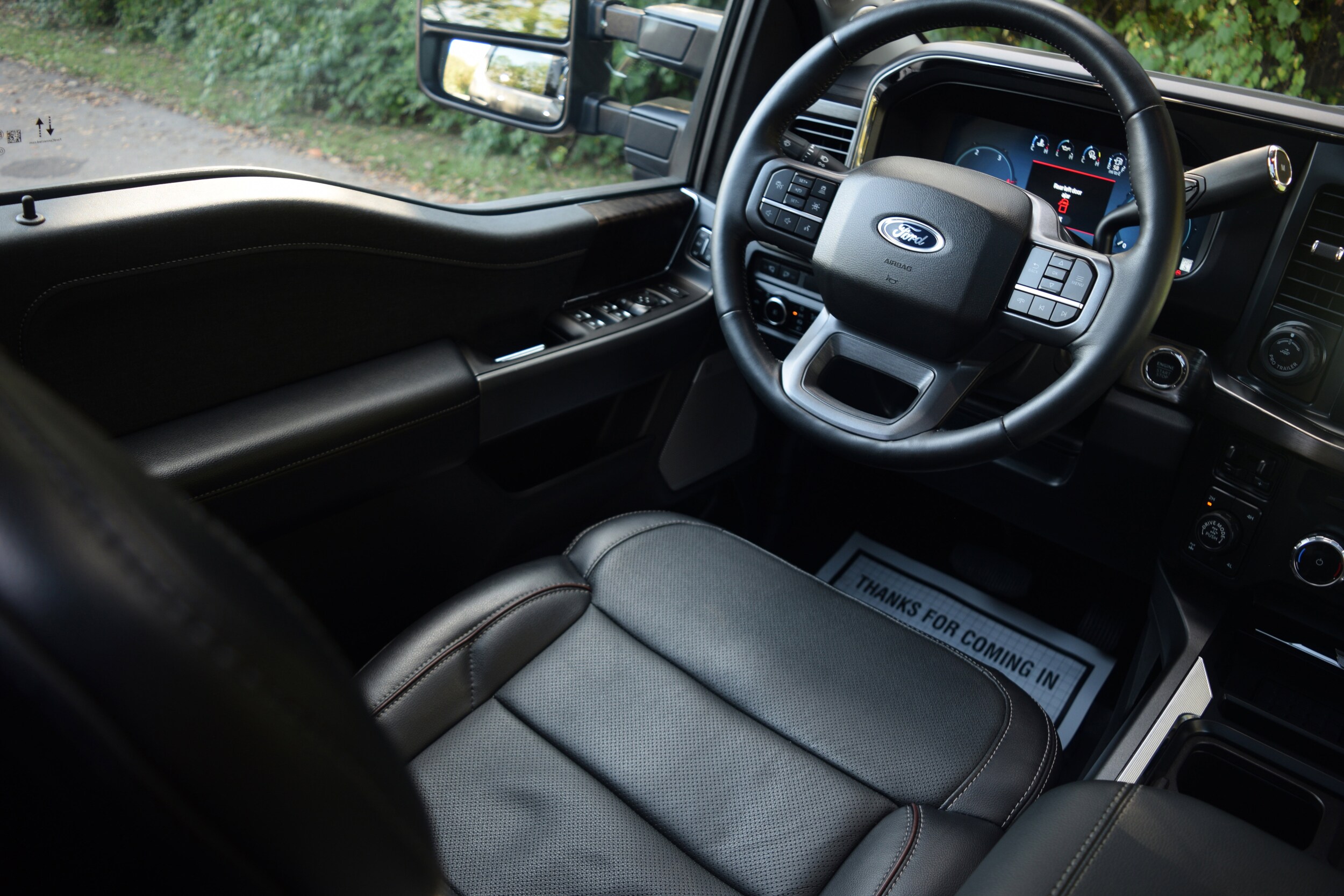 2023 Ford F-250 Lariat photo 3