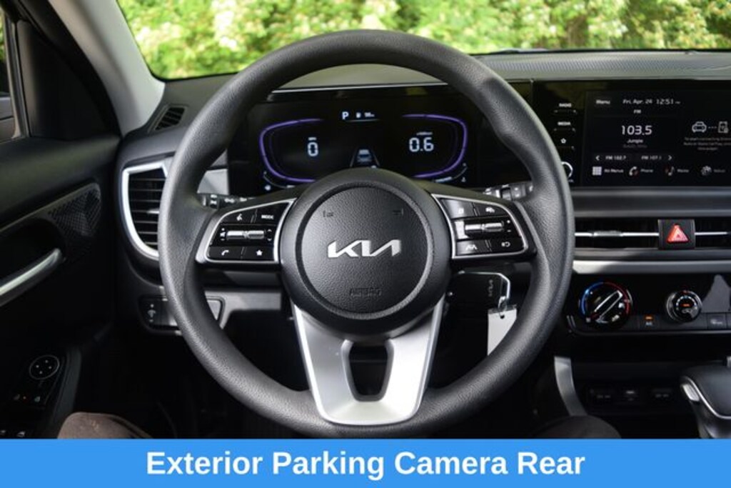 Used 2025 Kia Seltos LX SUV