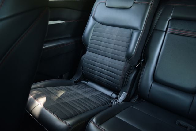 2025 Ford Explorer ST-LINE - Photo 14
